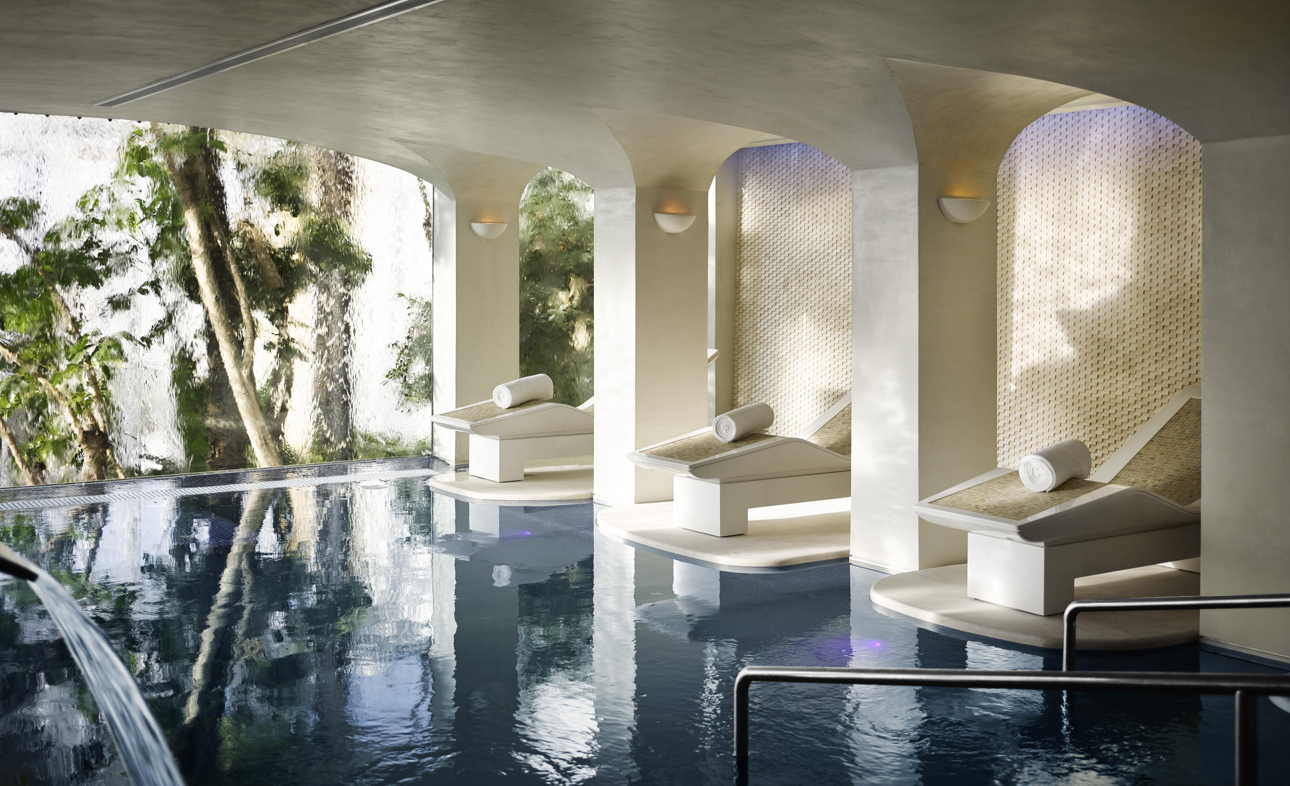 Puente Romano Beach Resort 马尔韦利亚 外观 照片